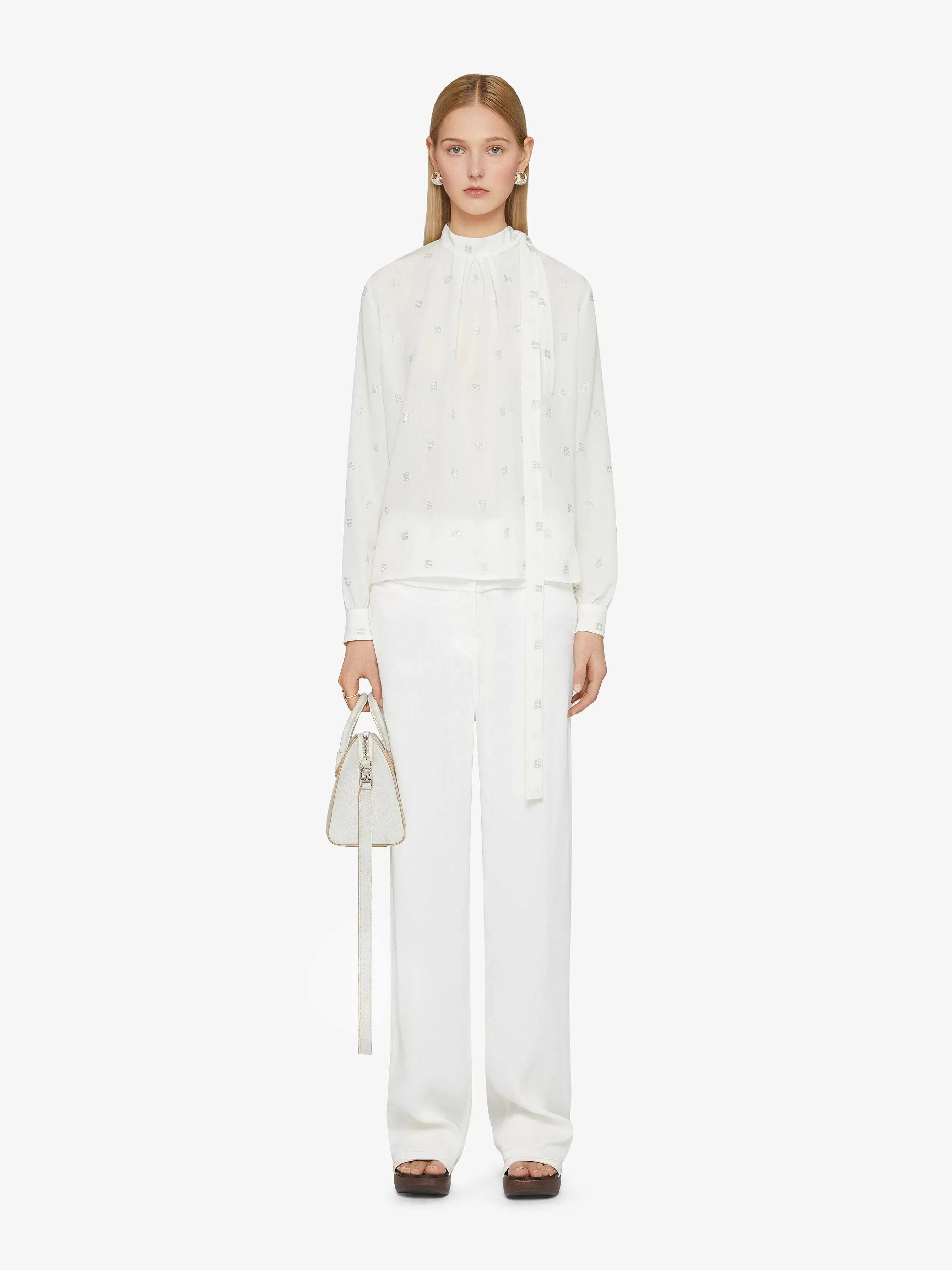 Givenchy Hauts Et Chemises>Blouse En Soie 4G Avec Lavalliere Blanc/Argente