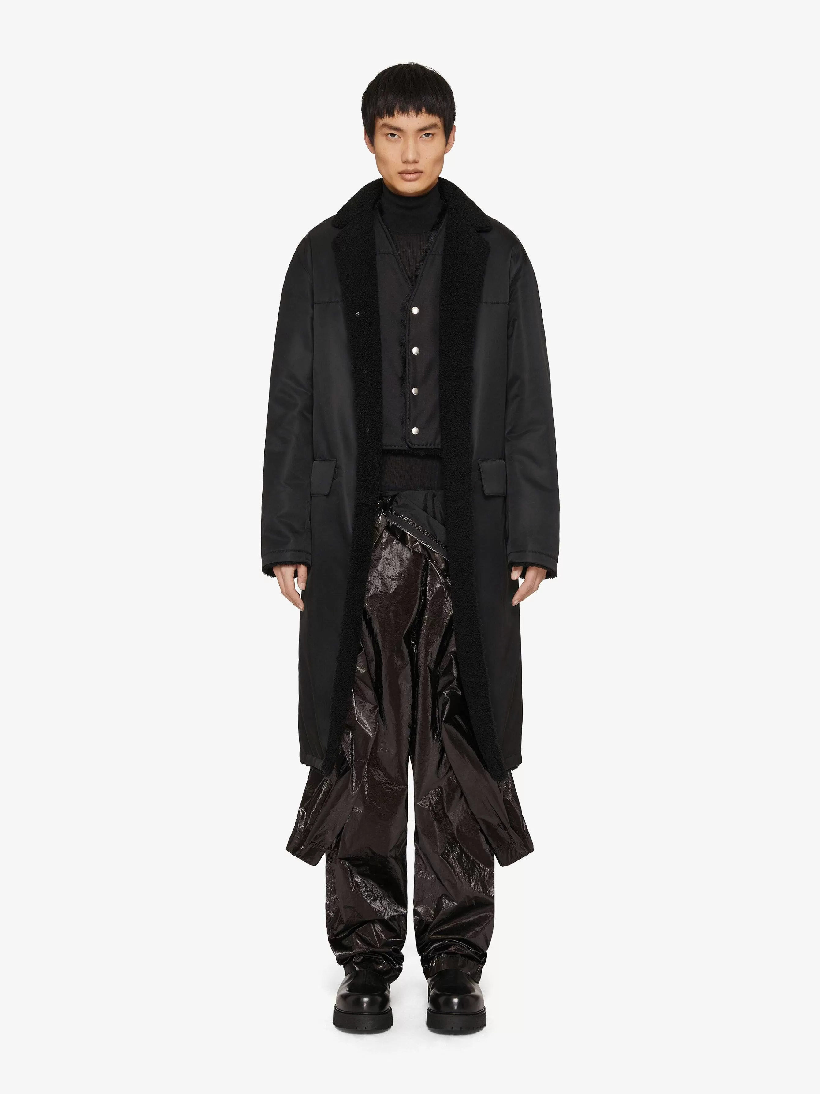 Givenchy Vestes Et Manteaux>Manteau Long Avec Doublure En Peau De Mouton Noir