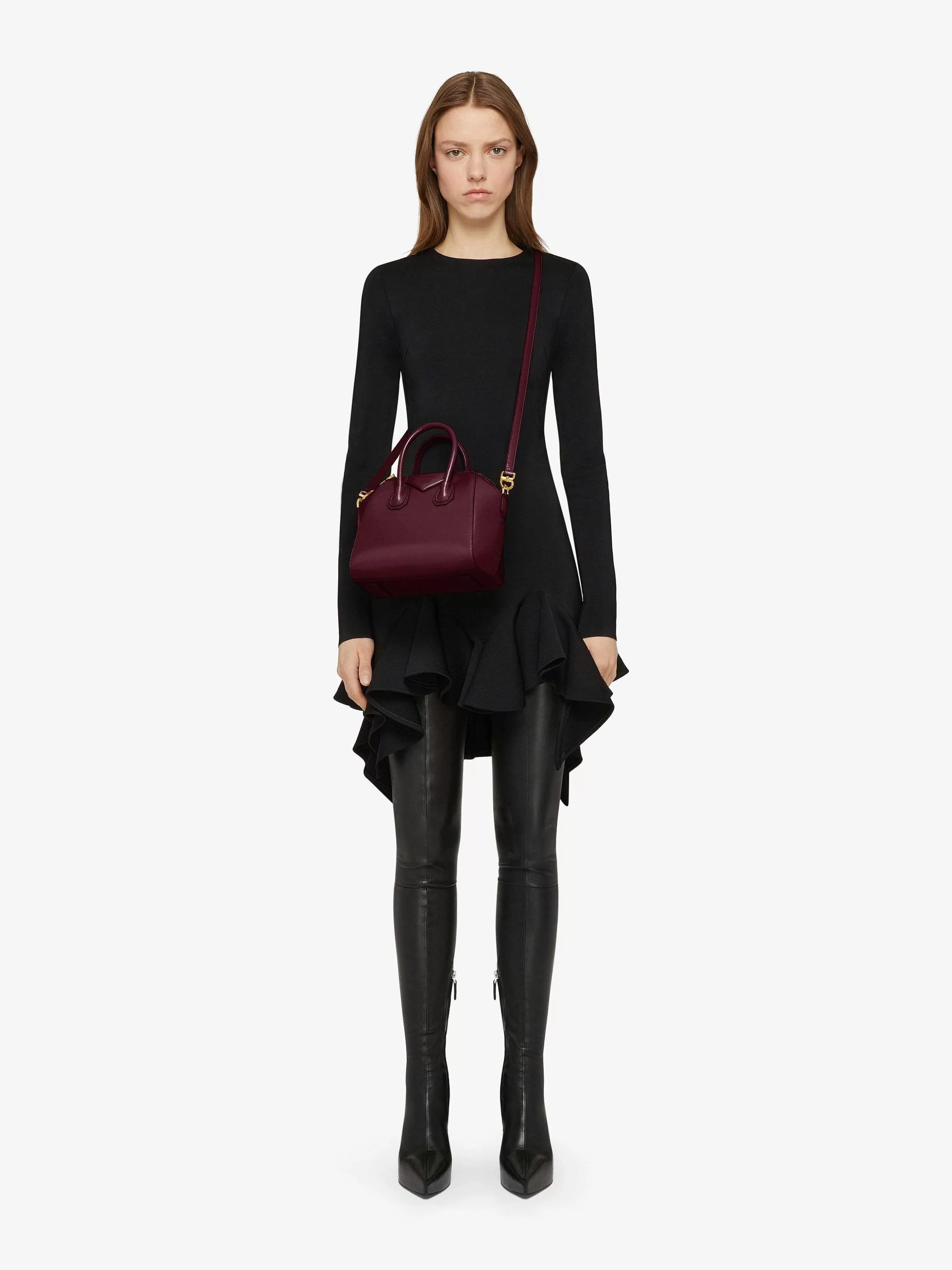 Givenchy Antigona>Mini Sac Antigona En Cuir Box Rouge Sang De Boeuf