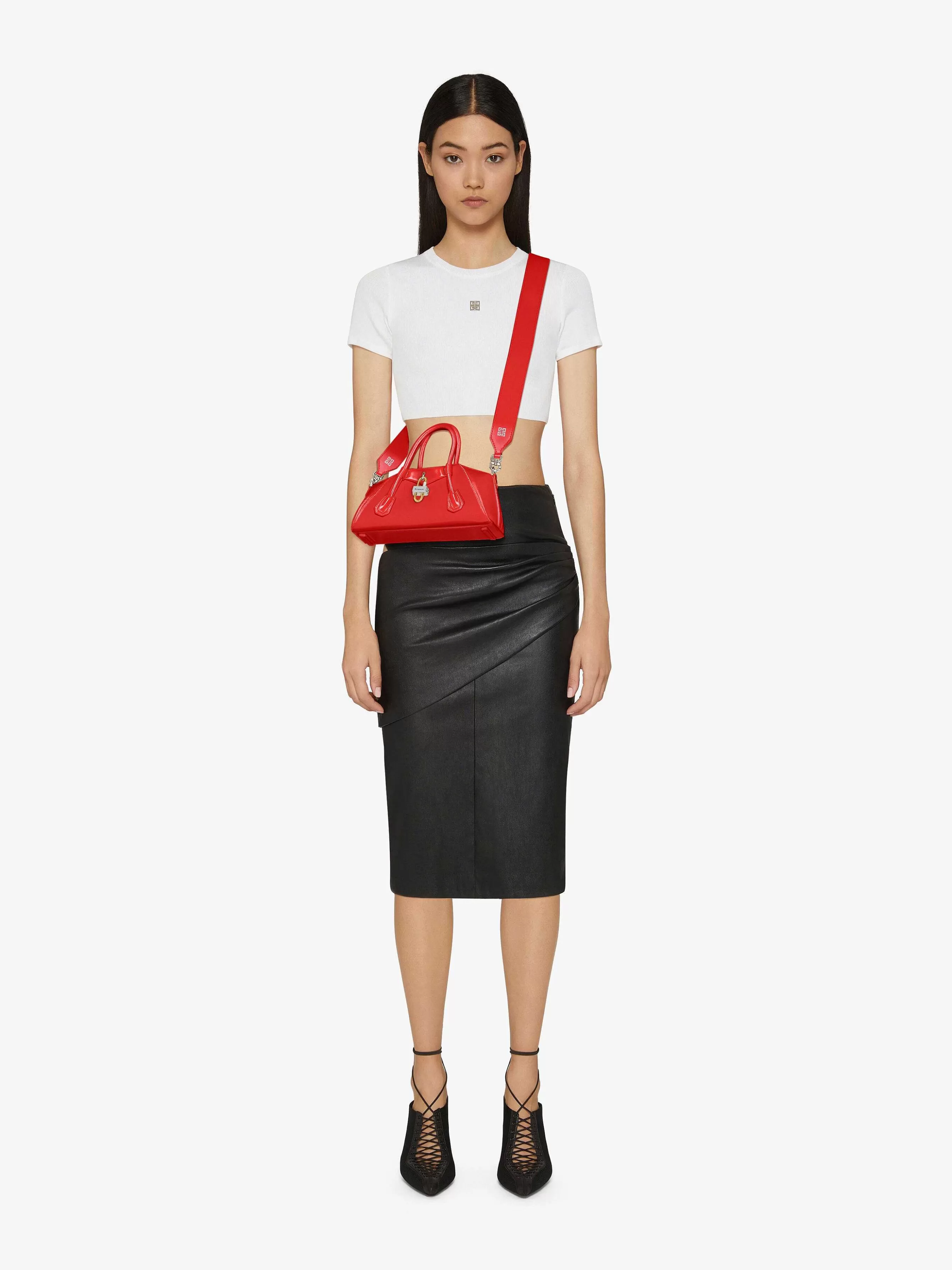 Givenchy Antigona>Mini Sac Antigona Stretch En Cuir Box Rouge