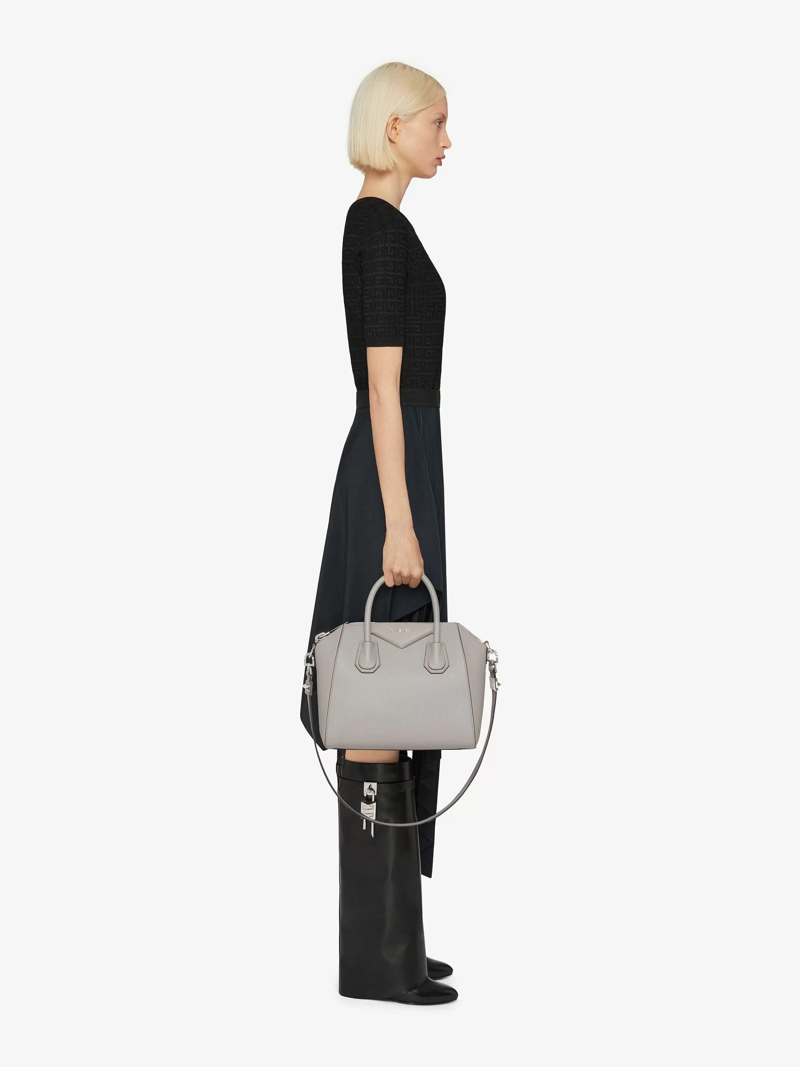 Givenchy Antigona>Petit Sac Antigona En Cuir Graine Gris Perle