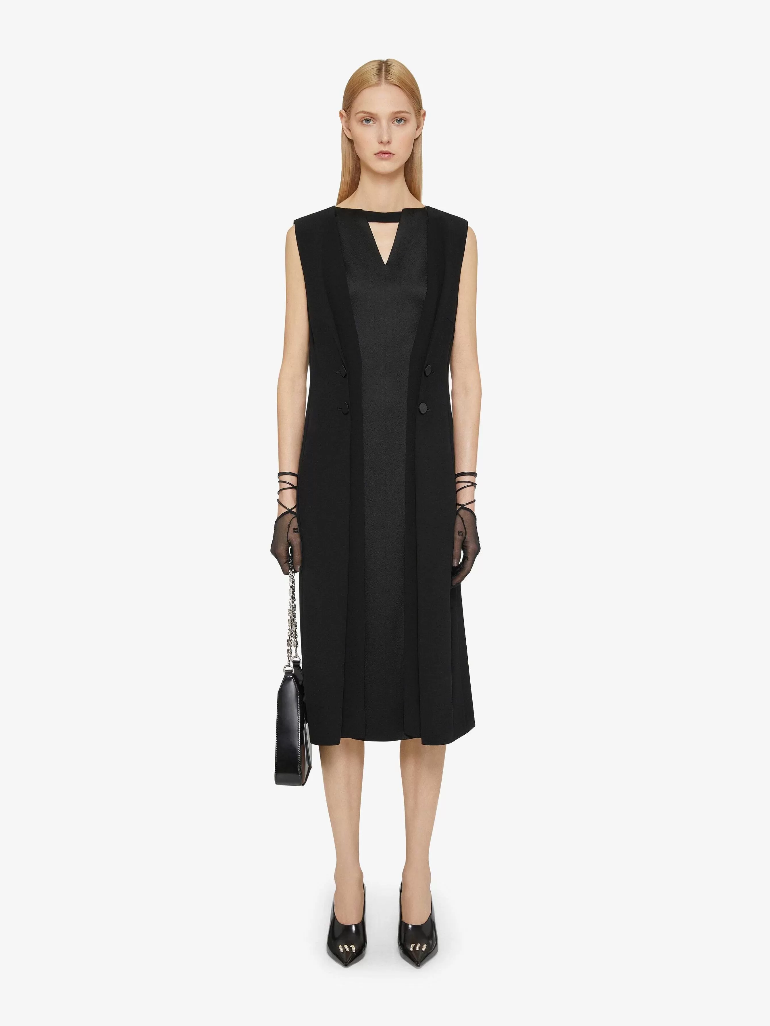 Givenchy Robes>Robe A Boutons En Crepe Avec Dos En Satin Noir