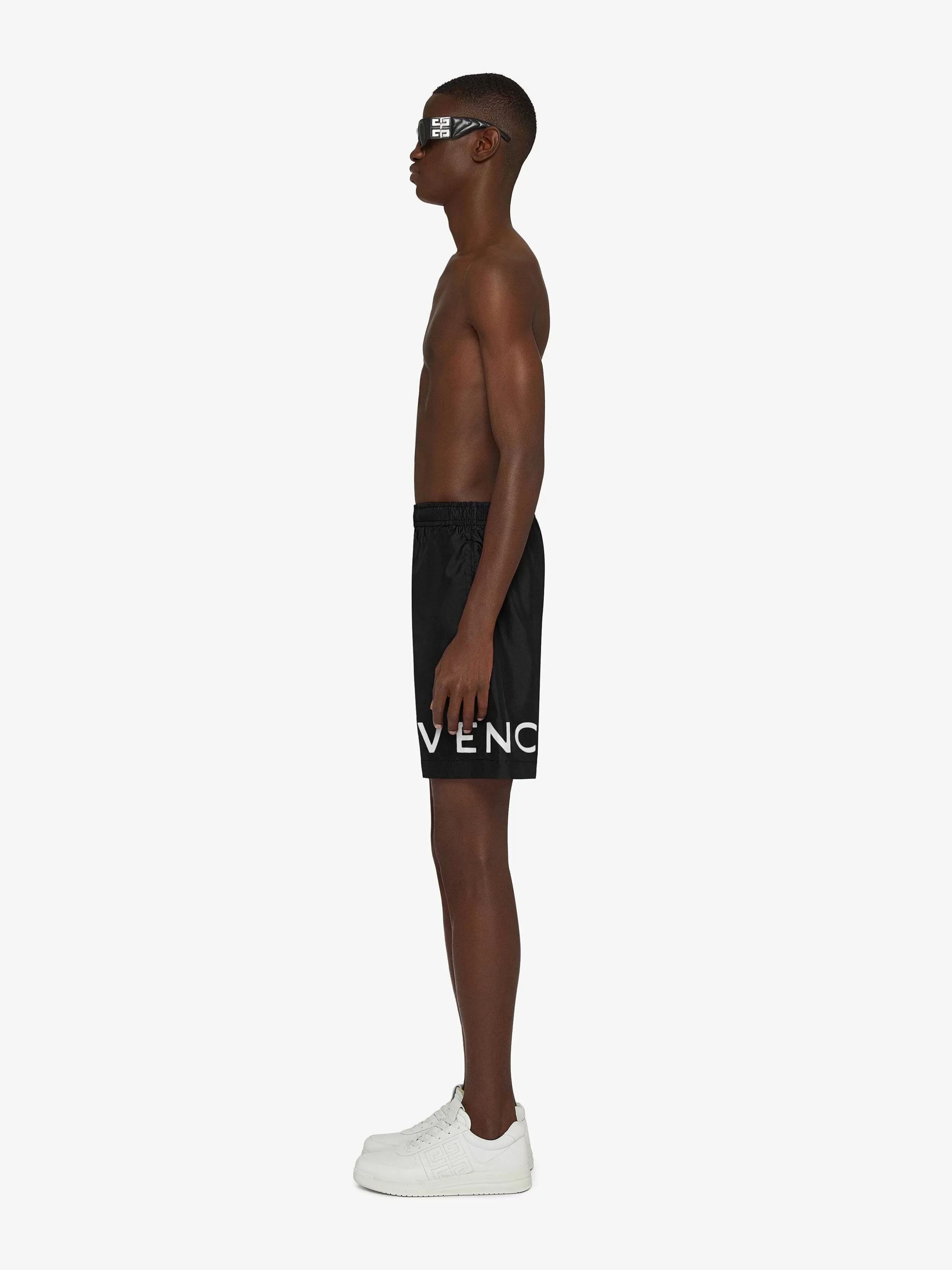 Givenchy Shorts>Short De Bain Long 4G Noir Blanc