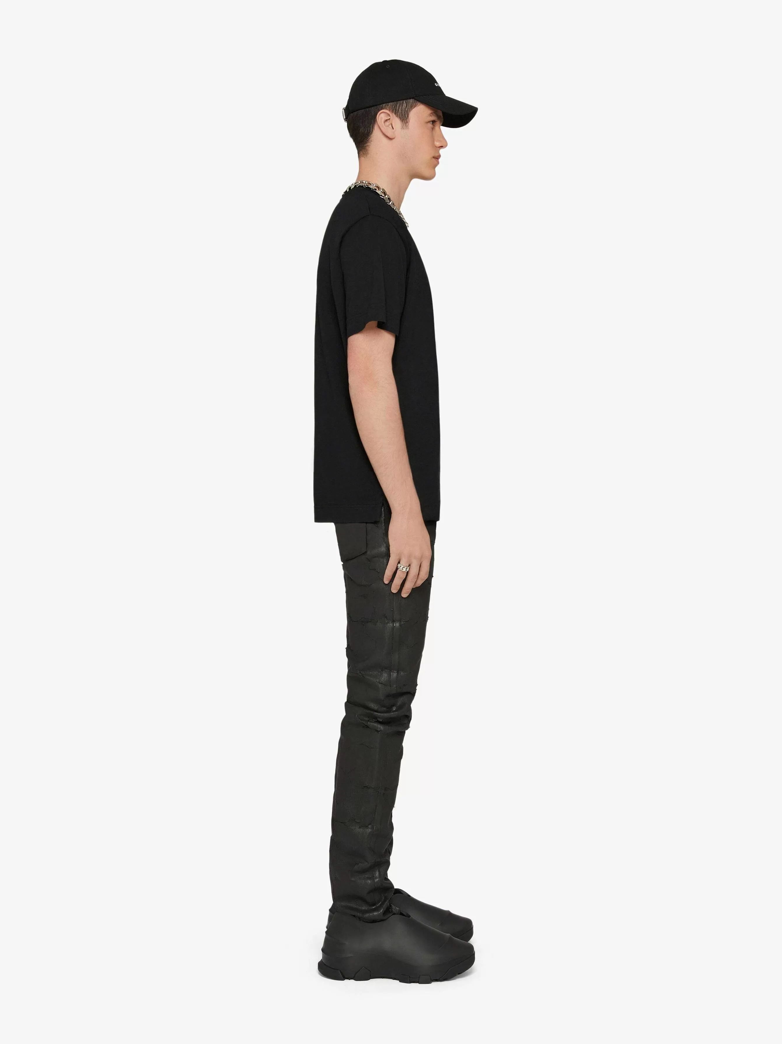 Givenchy T-Shirts>T-Shirt Coupe Slim En Coton Noir